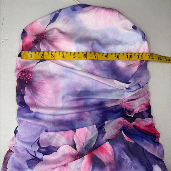 Jardin Vue Floral Strapless Maxi Dress Size Small.   B21 - Picture 12 of 14